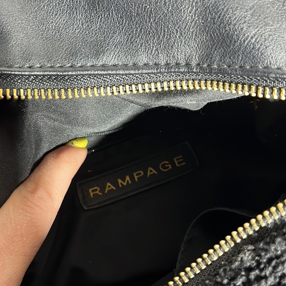 Rampage - Picture 6 of 6